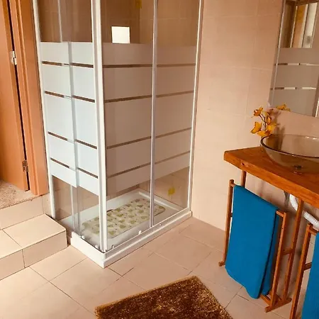 Moradia Em Avô